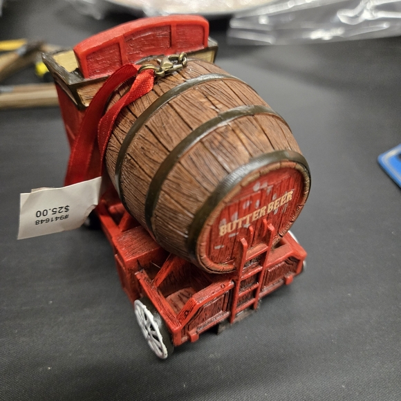 Universal Studios The Wizarding World Harry Potter Butterbeer Cart Ornament NWT - Picture 2 of 6